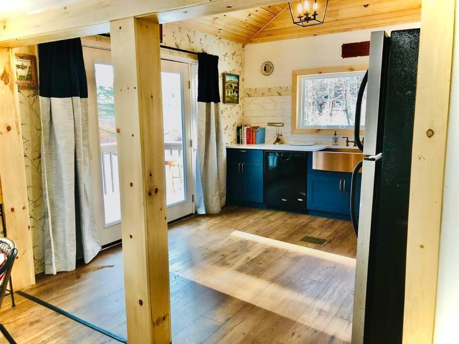 Charming 120-Year-Old Farmhouse By The Creek. Starlight Extérieur photo