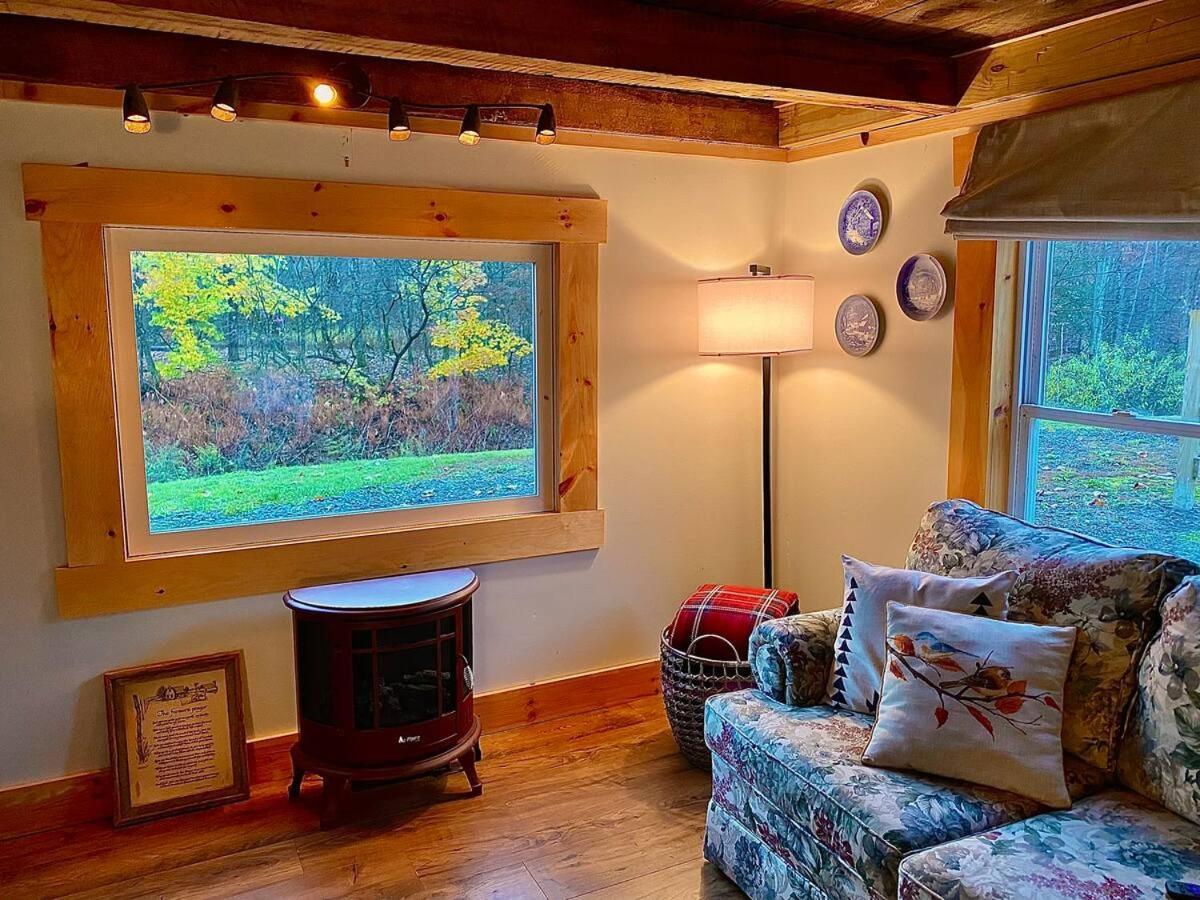 Charming 120-Year-Old Farmhouse By The Creek. Starlight Extérieur photo